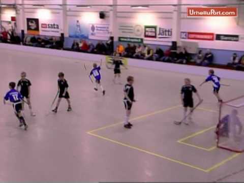 17.4.2010 FBT Karhut E99 Blue-FBT Karhut United Flames