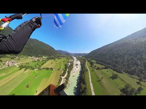 Gleitschirmfliegen am Kobala, Camp Gabrje, Slovenien