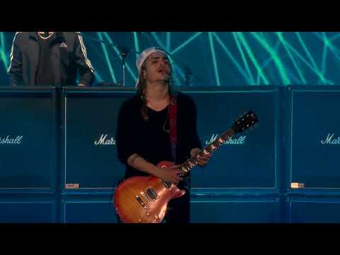 AIRBAG - Como un diamante - Vivo en Velez (Live at Velez Stadium)