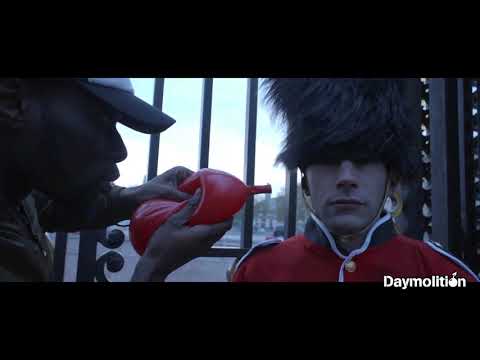 Mohand Baha ft Tumany - Crampe à la Jambe #HorsNorme #1 I Daymolition