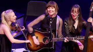 Molly Tuttle &quot;The Train That Carried My Girl From Town&quot; 3/12/19 Boston, MA In 4K!