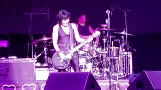 Joan Jett and the Blackhearts Love Is All Around