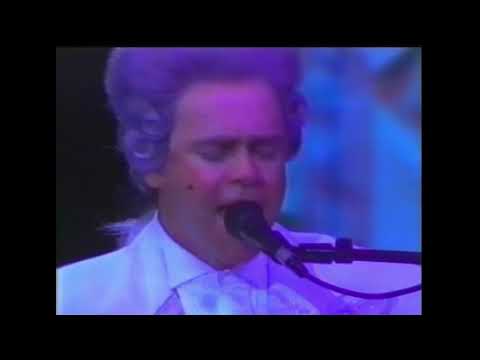 13 Madman across The water - Elton John with The Melbourne symphony orchestra