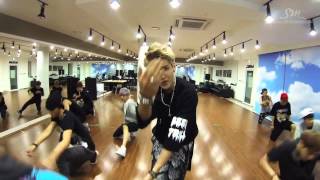 Download lagu EXO - XOXO (Chinese & Korean) mp3