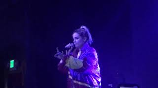 Lolo Zouaï - IDR [LIVE]