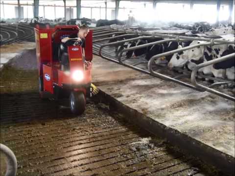 BOBMAN bedding machinery and equipment for use in dairy stalls
