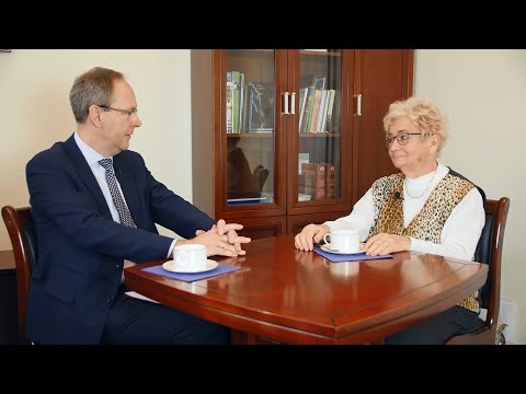 Prof. dr hab. Krystyna Pecold - Rozmowy z Mistrzami na 100-lecie Wydziału Lekarskiego