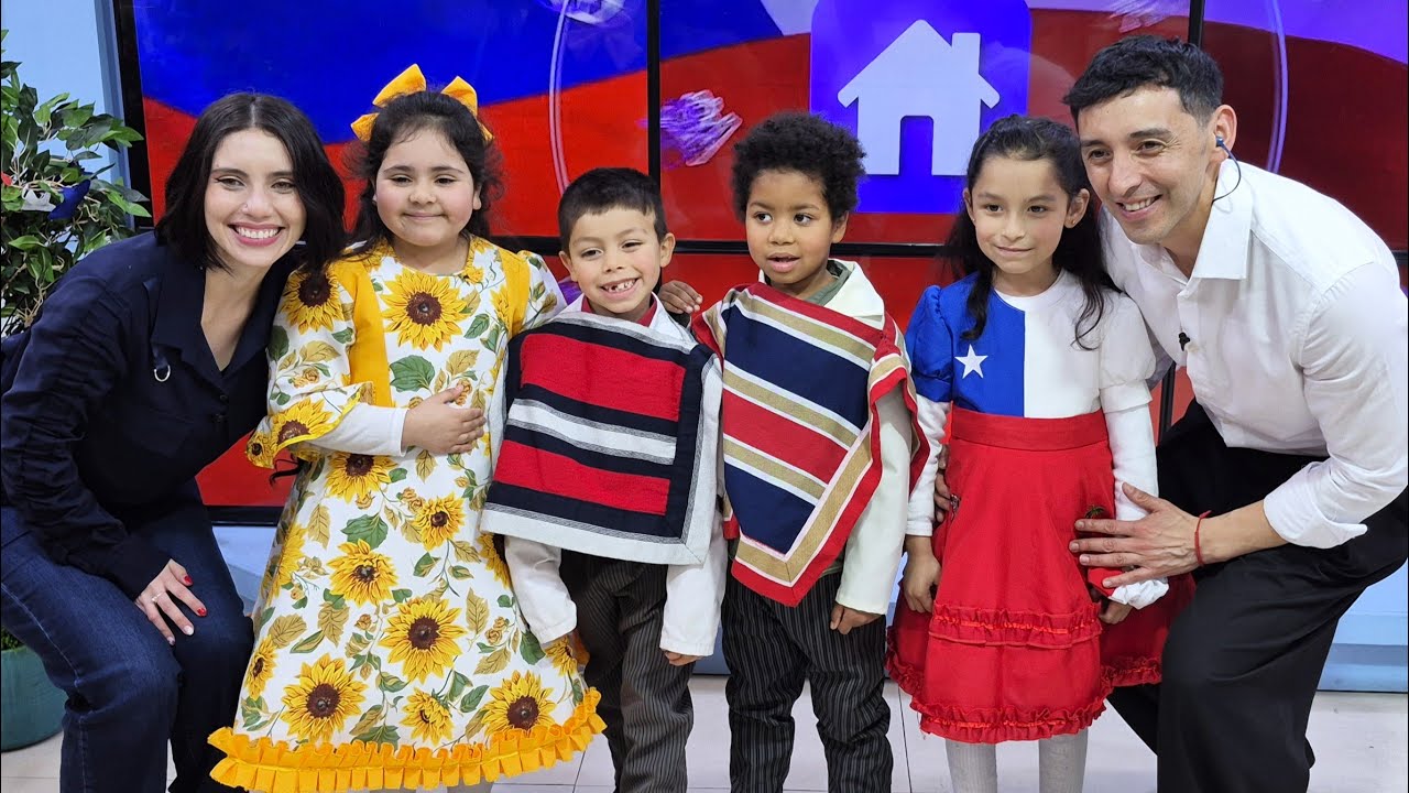 Students fill us with folklore before Fiestas Patrias at Our House