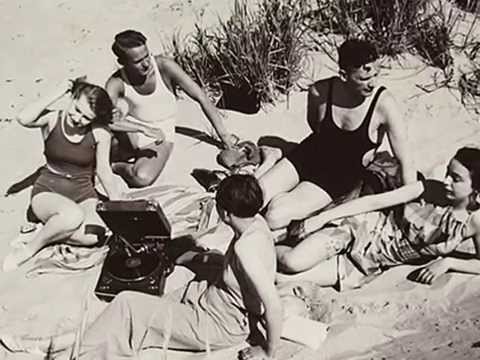 Roarin' 20s: The Buffalodians - How Many Times? 1926