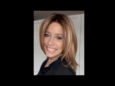 UniWigs SUNNY GLOW | HD Fiber Synthetic Lace Front Wig