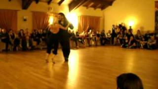 Diego Riemer - El Pajaro y Alejandra Mantiñan - milonga