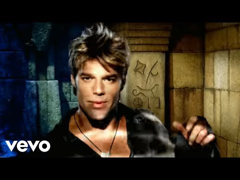 Ricky Martin - She Bangs (Spanish)