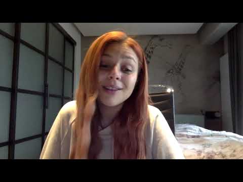 Hit Chart Top 20 meets Victoria - Italian interview with #Victoria