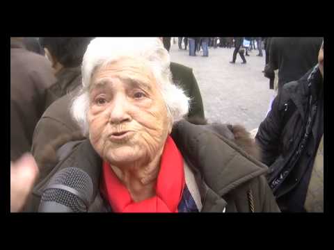 Per sputà in faccia a Berlusconi ci vuole Annarella | L'originale