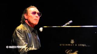 ANTONELLO VENDITTI: &quot;Sara&quot; live @ &quot;Il tempo delle donne&quot;