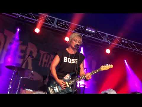 The Superjesus - Confide In Me (Live Kylie Minogue Cover) Sarah Mcleod