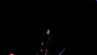 Suzanne Vega - Cracking - Tupelo Music Hall, Londonderry, NH - 8/14/08