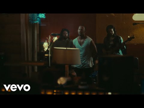 Kip Moore - Solitary Tracks (Live)