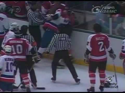 Bob Kelly vs Bob Nystrom May 24, 1980