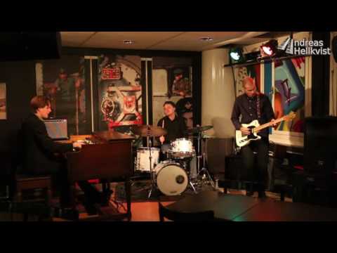 Andreas Hellkvist Trio - Midnight Cruiser