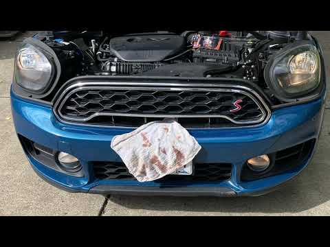 Headlight bulb replacement on a Mini Countryman