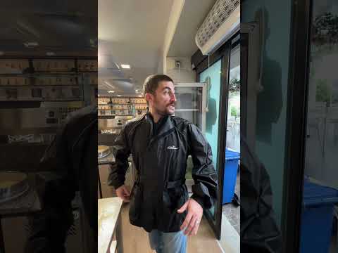 Quando vuoi una würstel e patate ma hai piu di 10 anni🤣😂🍕