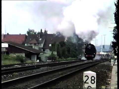 23 105 mit Sonderzug in Hersbruck 1985