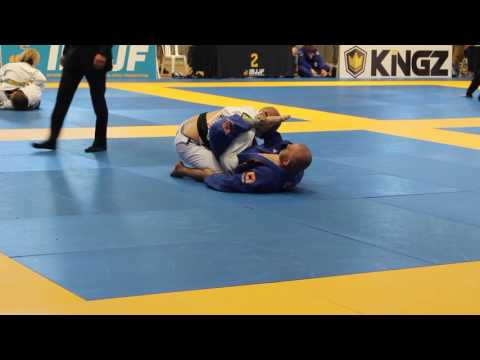 Frank final IBJJF euro master 2017
