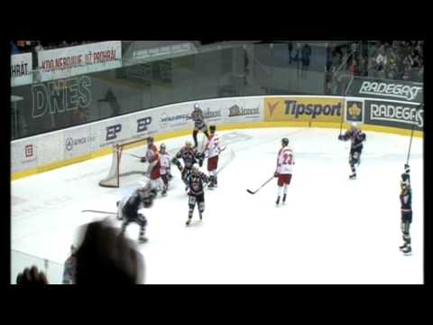 Moment utkání - 9.kolo baráže: Vítězný gól Milana Krafta