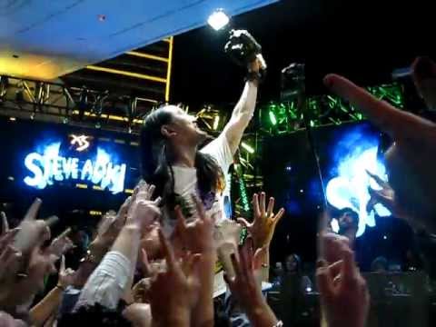 Steve Aoki kicked me in the face- Las Vegas | dansurr13