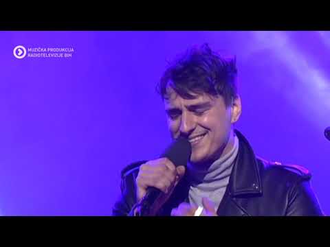 Adi Šoše - Nije lako biti ja (Live - Corner  muzički klub BHRT)