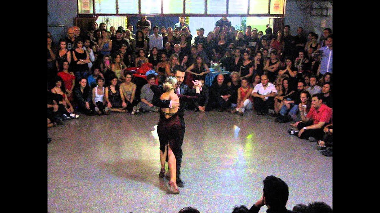 JAVIER RODRIGUEZ y NOELIA BARSI en Viva La Pepa Milonga (2/4)