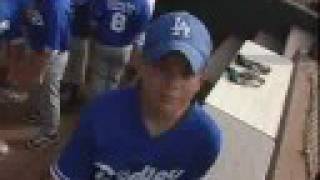 preview picture of video 'Winchester Kentucky Little League Dodgers Autographs'