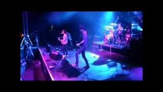 ASH - Glastonbury 2010 (Lose Control and A Life Less Ordinary)