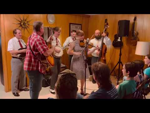 Fiddle Patch - Aynsley Porchak w/ The Tennessee Bluegrass Band