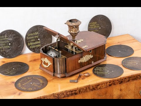 Kalliope Gloriosa Christbaumständer mit Spieluhr um 1900