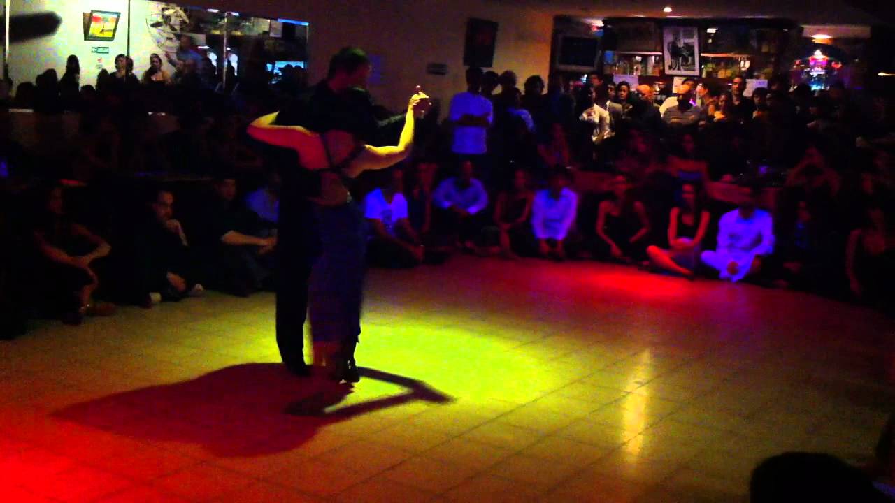 Daniel Nacucchio y Cristina Sosa en MILONGA10. Mujercitas Tango Festival
