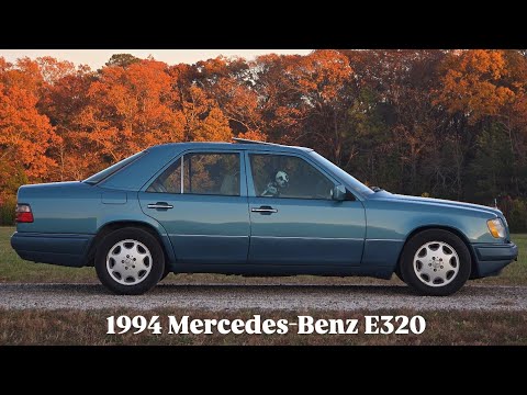 1994 Mercedes-Benz E320 - Walkaround and Warm Start