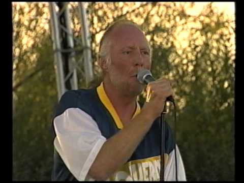 Red Squares -  Summer by the lake. Red Squares for your party ? Contact Geordie: geordie@mail.dk