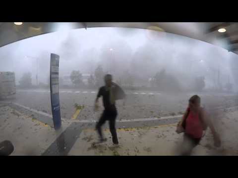 ブリスベンの夏の嵐 2014年11月27日 (Summer Storm in Brisbane - November 27th, 2014)