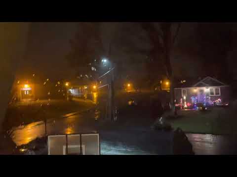 Rain in Smithtown NY - January 1st, 2022 - 9:45PM