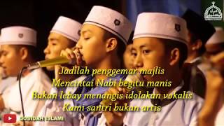 Download lagu Gus Azmi Feat Hendra - Santri Bukan Artis (Lirik) mp3