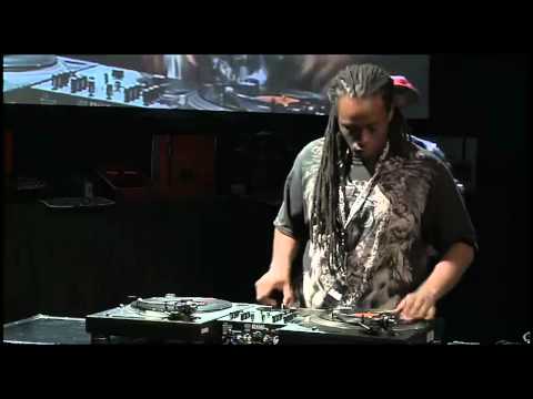 3 x DMC Battle For World Supremacy Champion DJ SWITCH (UK) / www.dmcdjchamps.com