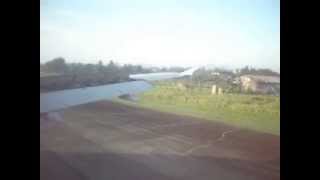 preview picture of video 'PAL Landing On Roxas City Airport, Philippines'