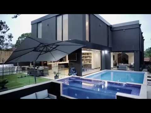 83 Victor Avenue, Picnic Point NSW 2213