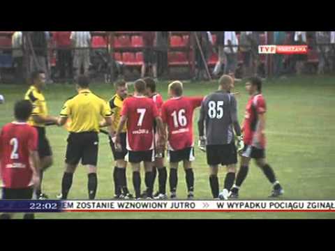 Dolcan Ząbki - Kolejarz Stróże (1:2) (skrót)
