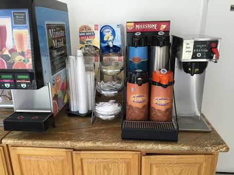 download lagu mp3 mp4 Hollywood el North Vermont, download lagu Hollywood el North Vermont gratis, unduh video klip Hollywood el North Vermont