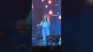 Ana Gabriel el cigarrillo