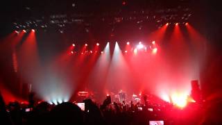 R. Kelly - Intro / Flashing Lights Freestyle live @ Heineken Music Hall 19 April 2011