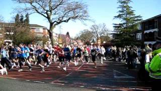 preview picture of video 'Wilmslow Half Marathon 2009'